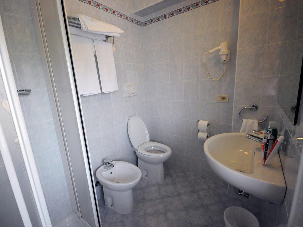 ברדולינו Hotel Marina חדר תמונה